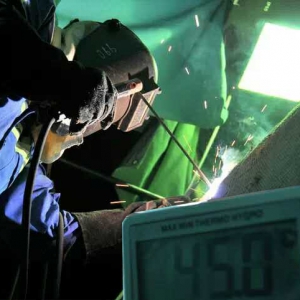Mr秦45度高溫下焊接.jpg